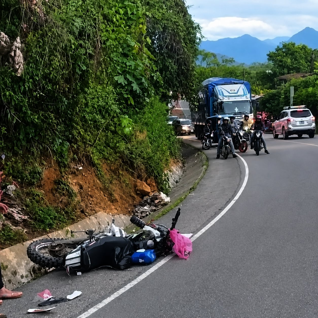 Carreteras se siguen tiñendo de sangre