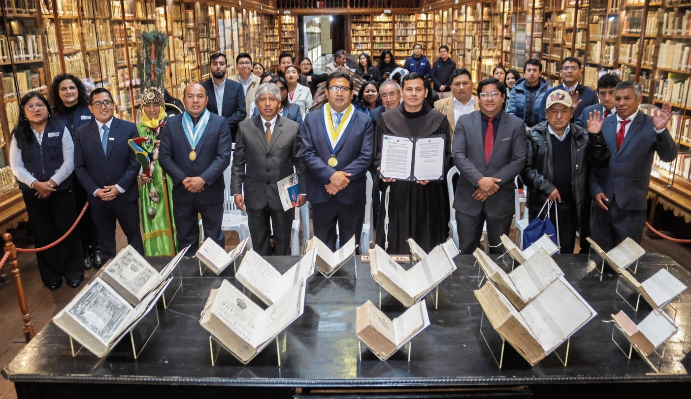 Libros son declarados como Patrimonio Cultural