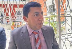 Procurador pide a César Acuña que le aumente el sueldo