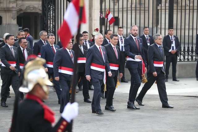 José María Balcázar salió de Palacio de Gobierno rumbo a la Catedral de Lima para participar en la misa y tedeum por Fiestas Patrias.