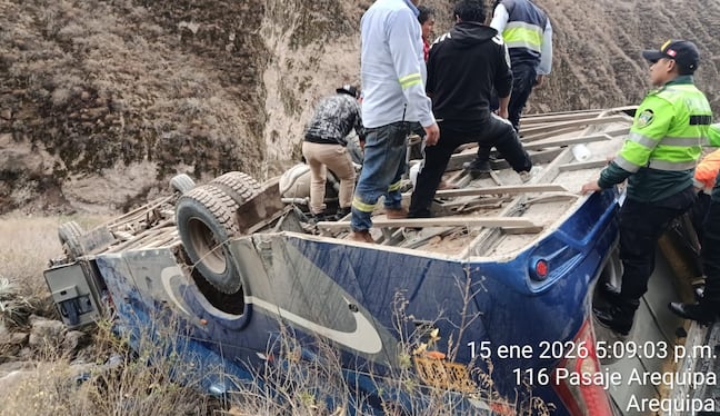 Bus cayó a abismo en La Unión y dejó tres muertos | Las Imperdibles de Correo (PODCAST)