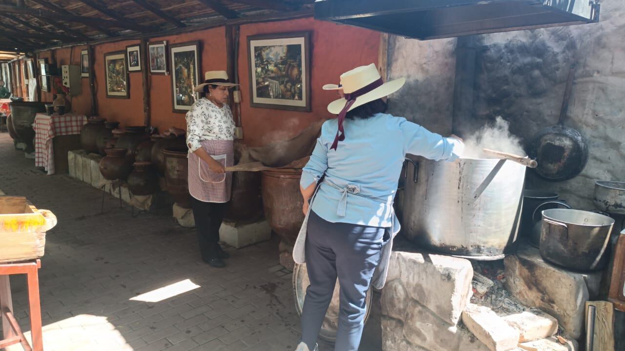 Picanterías se preparan para la fiesta de la chicha. Foto: GEC