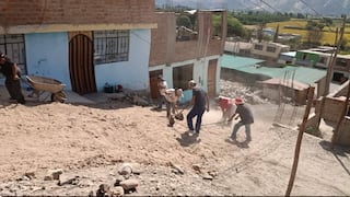 Arequipa: Con colecta y faena, pobladores de Casquina (Castilla) reparan sus propias calles