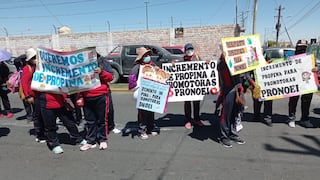 Docentes de Pronoei ganan 500 soles y protestan para pedir aumento