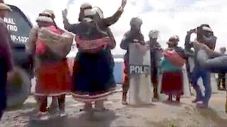 Las Bambas: Promotor que protesta en bloqueo de carretera ahora se abraza con policías (VIDEO)