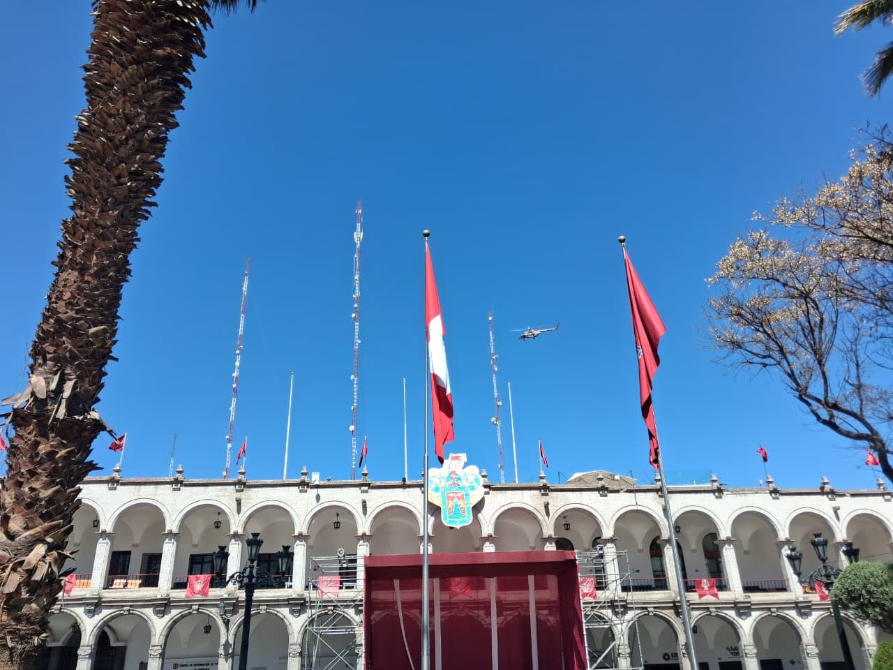 Virgen de Chapi sobrevoló Arequipa en su aniversario. Foto: GEC.