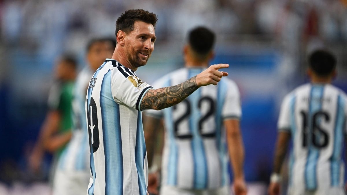 El capitán argentino firmó el primer triplete de su carrera en una Copa del Mundo y alcanzó una nueva marca histórica en su sexta participación mundialista. (Foto: AFP)