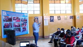 Capacitan a docentes para prevenir riesgos eléctricos en Ayabaca