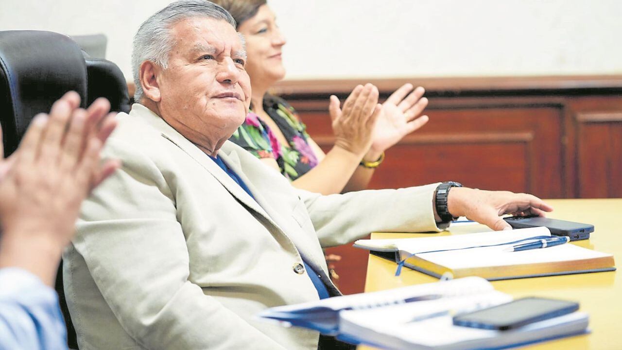 El gobernador regional de La Libertad dice que la Fiscalía archivará el caso porque no hay nada irregular.