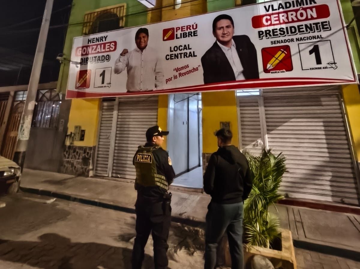 En el inmueble funciona el hospedaje “Nueva Luz” y el local central de Perú Libre. (Foto: Difusión)
