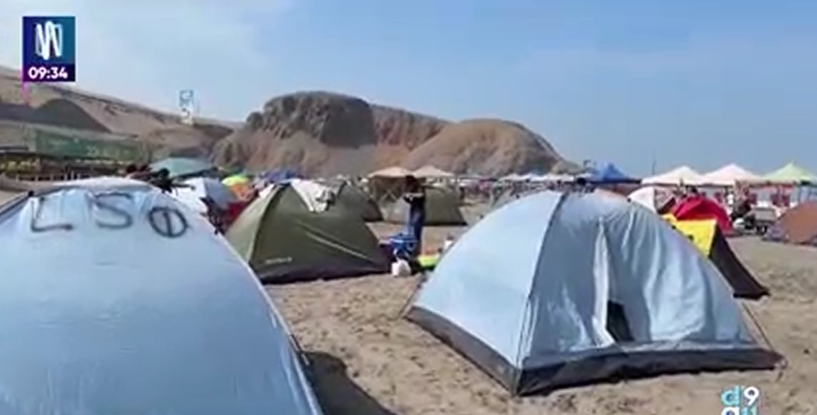 La playa de Cañete registra la llegada progresiva de veraneantes durante el feriado largo, con espacios disponibles para acampar y presencia de oleaje fuerte que exige precaución a los bañistas. FOTO: CAPTURA CANAL N
