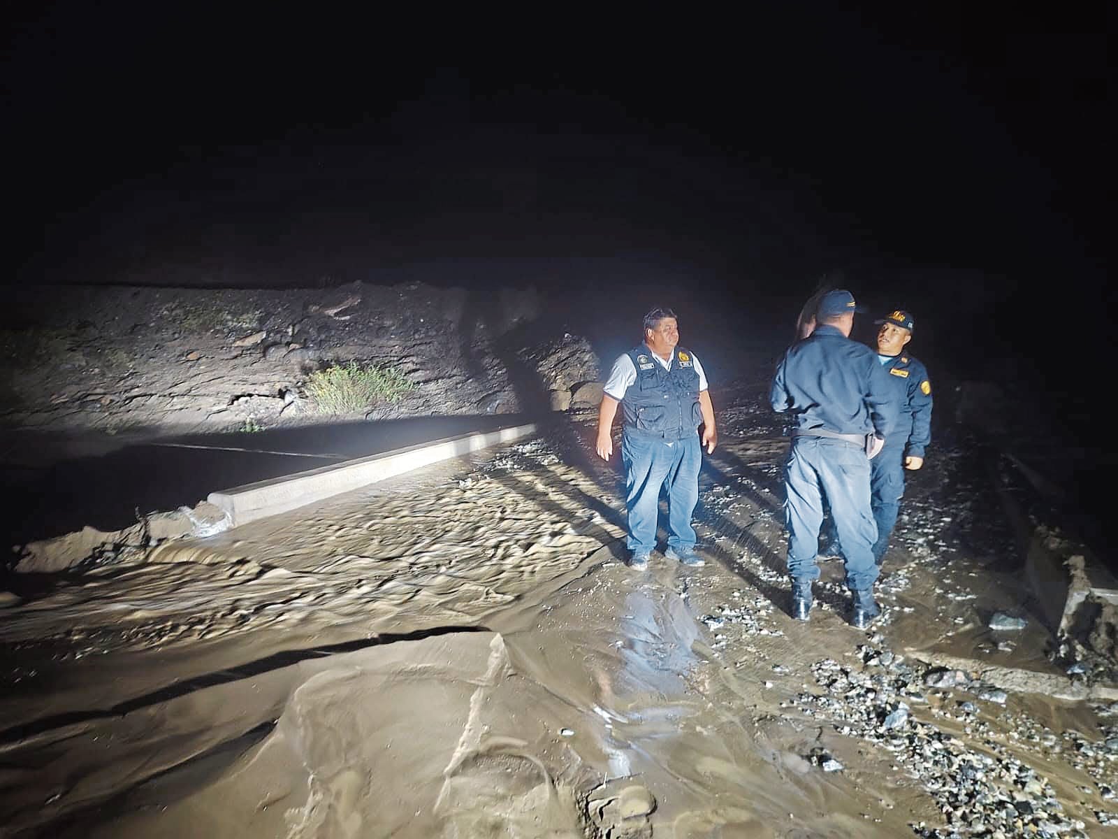 Lluvias activaron quebrada que afectó parte del canal que abastece de agua a agricultores de Virú. Chavimochic descarta afectaciones en proyecto.