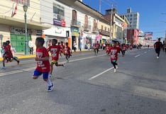 Niño promete comprar zapatillas con el premio de maratón