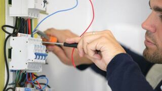 El 70 % de accidentes eléctricos en Perú se produce en obras informales