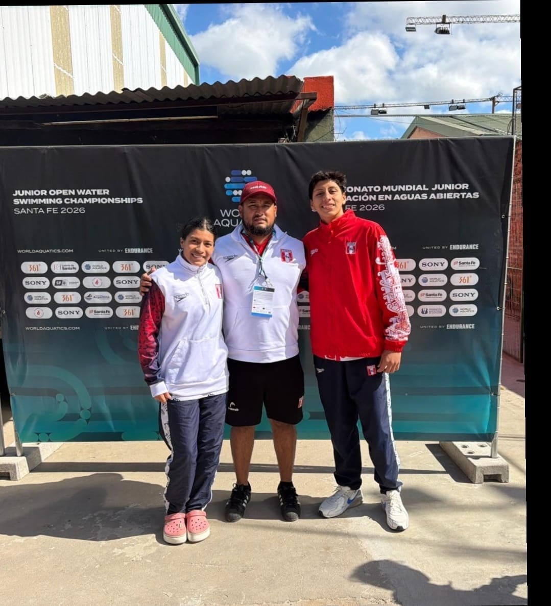 Los nadadores de Streamline Club, junto al técnico de la selección nacional Diego Sosa, competirán en el Club Náutico del Lago Sur.