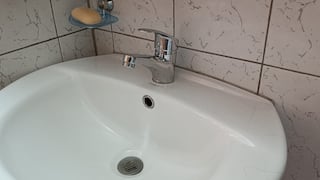 Rotura de tubería deja sin agua potable a varios sectores de Alto Selva Alegre en Arequipa