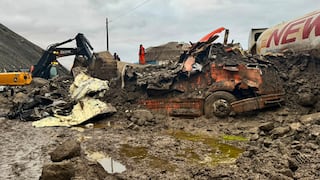 Del lodo a la chatarra: Así quedaron los camiones tras el huaico en la Panamericana Sur en Arequipa (FOTOS)
