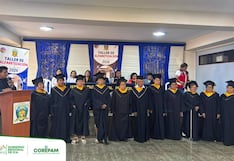 Ica: adultos mayores culminan proceso de alfabetización y celebran su graduación