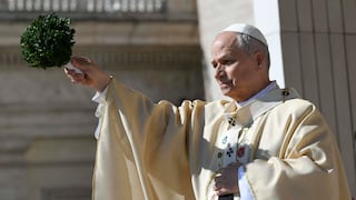 Papa León XIV habló en 10 idiomas en su primer mensaje de Pascua desde el Vaticano
