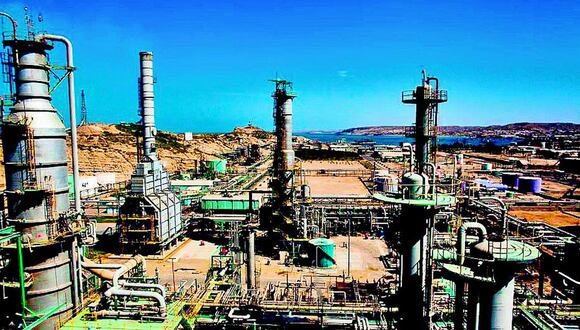 Petroperú tiene gran deuda por la refinería de Talara, que por ahora está medio paralizada.