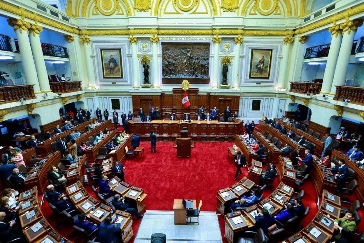 Congreso aprueba leyes que generan gastos y comprometen la caja fiscal, cuyos ingresos solo crecen S/ 8,000 millones que cada año, pero con sus medidas incrementó gastos en unos S/ 18,000 millones.