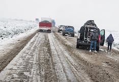Vehículos varados y despistes por intensa nevada en la vía Arequipa – Juliaca