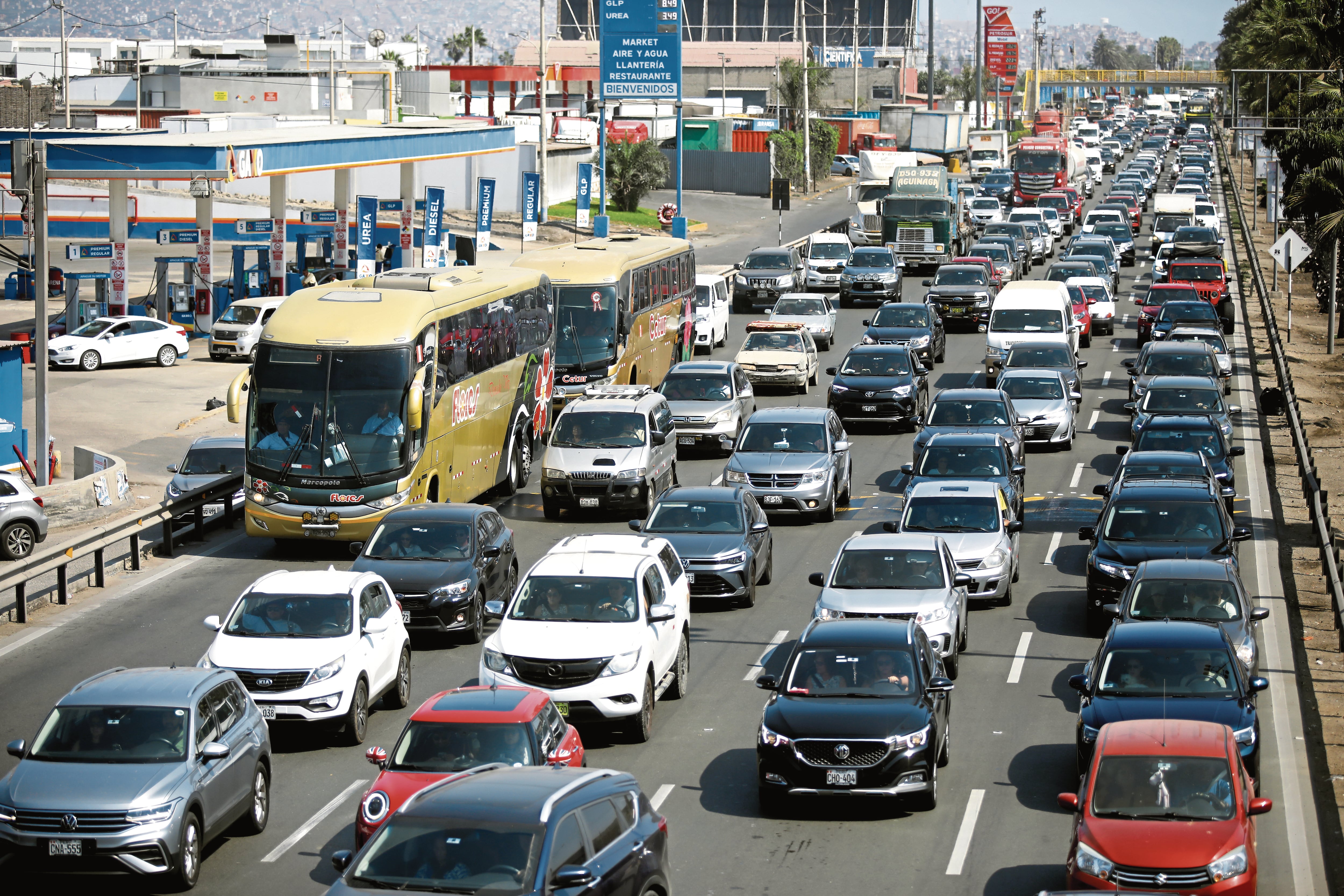 Policía confirmó que éxodo de retorno será multitudinario por lo que se desplegarán medidas para dar fluidez al tránsito hacia la capital. (Foto: Diana Marcelo/ @photo.gec)
