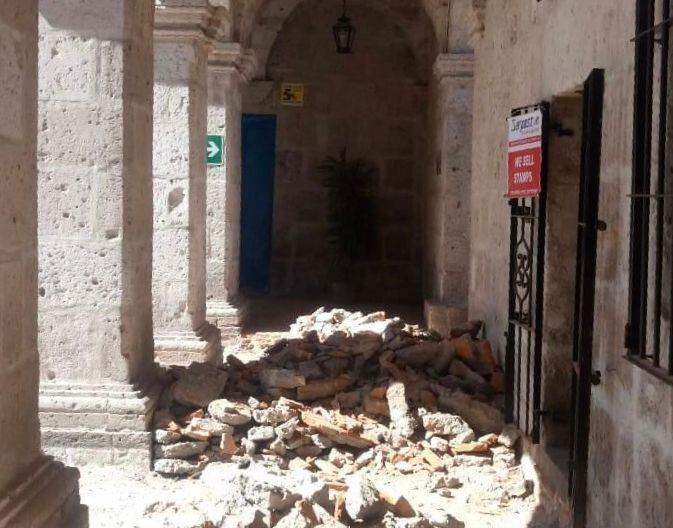 Obra de en los Claustros de la Compañia paralizada por no contar permiso de la municipalidad de Arequipa. (Foto: Difusión)