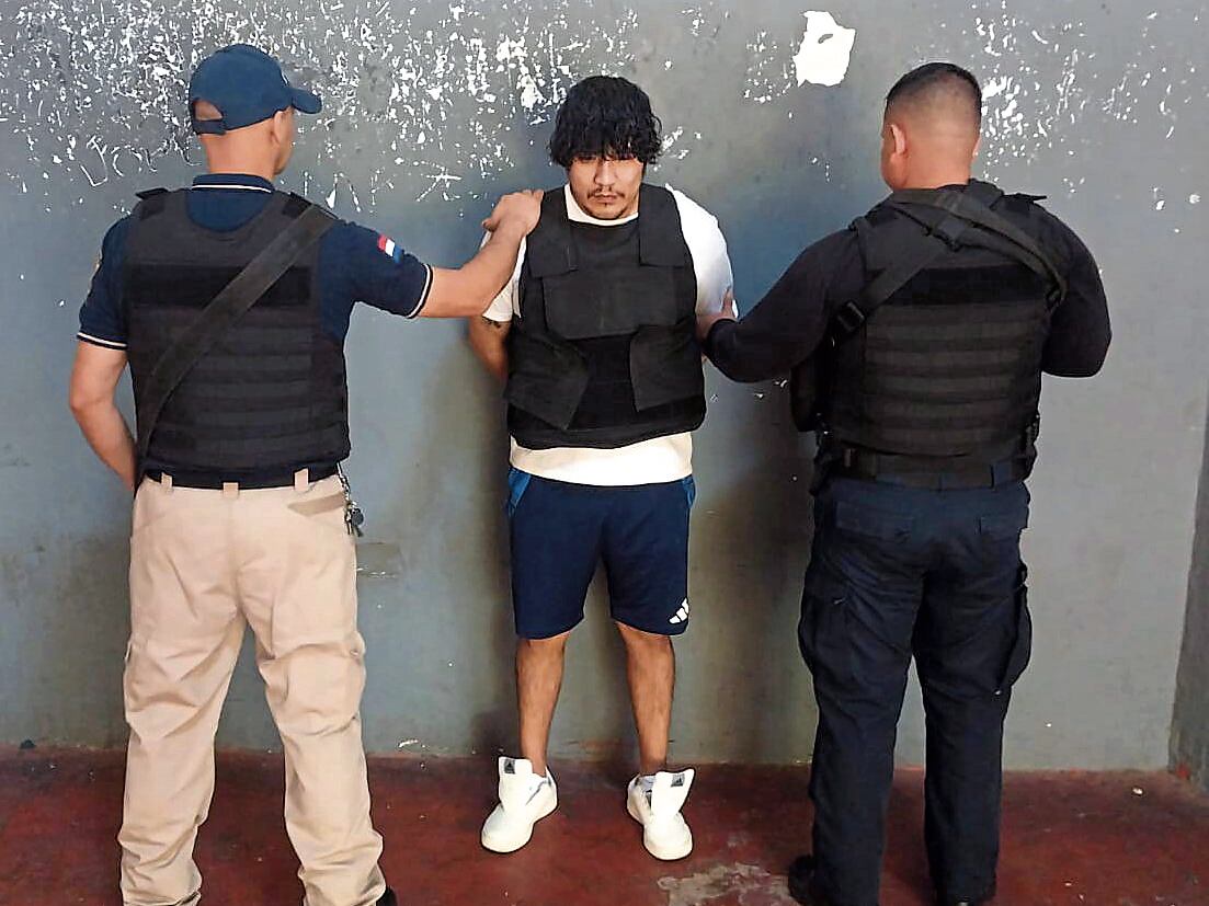 Proceso de expulsión sería más rápido, pero depende de la determinación de la justicia paraguaya. Policía confirmó que habló en guaraní para evitar filtración de datos.