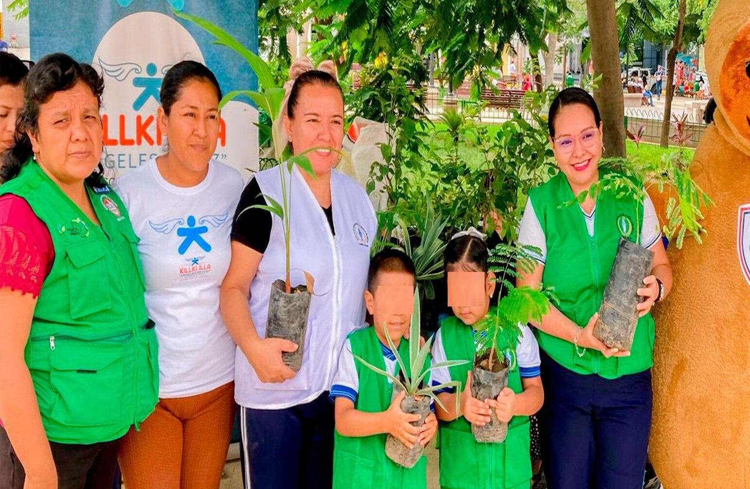 Campaña fue realizada en la provincia de Sullana y consistió en el intercambio de productos reciclables por plantas o productos ecológicos