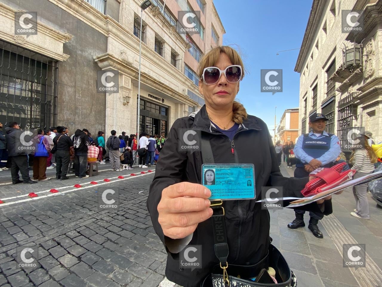 El drama de una familia: niegan atención en el Reniec para tramitar certificado de defunción en Arequipa (Foto: Juan Guillermo Mamani/@photo.gec)