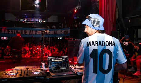 LADIEZ vuelve a Lima con una fiesta inspirada en el fútbol argentino en Barranco