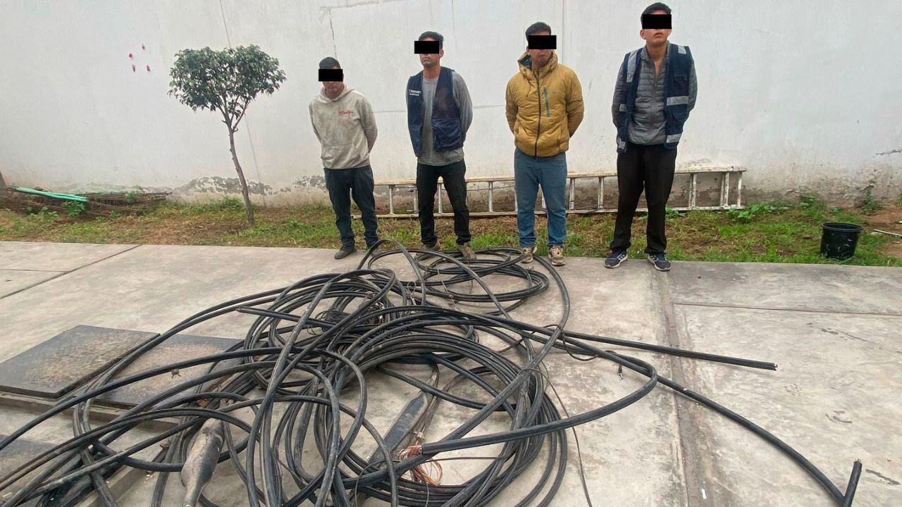 Agentes de la comisaría Sánchez Carrión los sorprendió por la calle Capirona, en el distrito de El Porvenir.