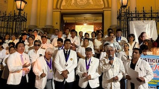 Piura: Colegio Médico realizó vigilia nacional tras crimen de Dra. Minosska Pinto