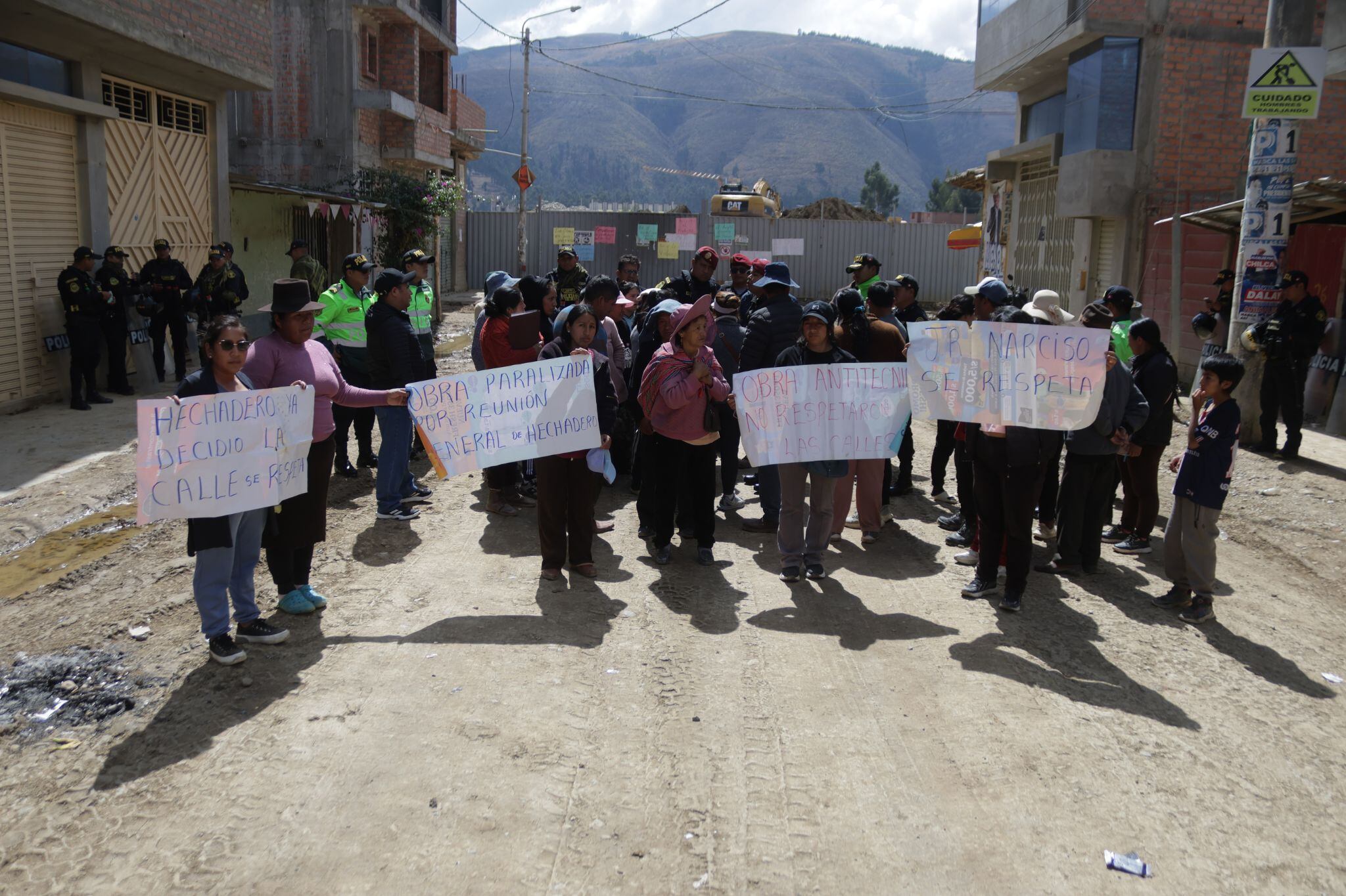 Huancayo: pobladores de Echadero que antes pedían un hospital ahora se enfrentan por una calle