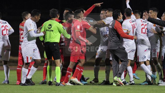 Con un jugador lesionado y conatos de bronca termina partido entre Sport Huancayo y Atlético Grau (FOTOS)