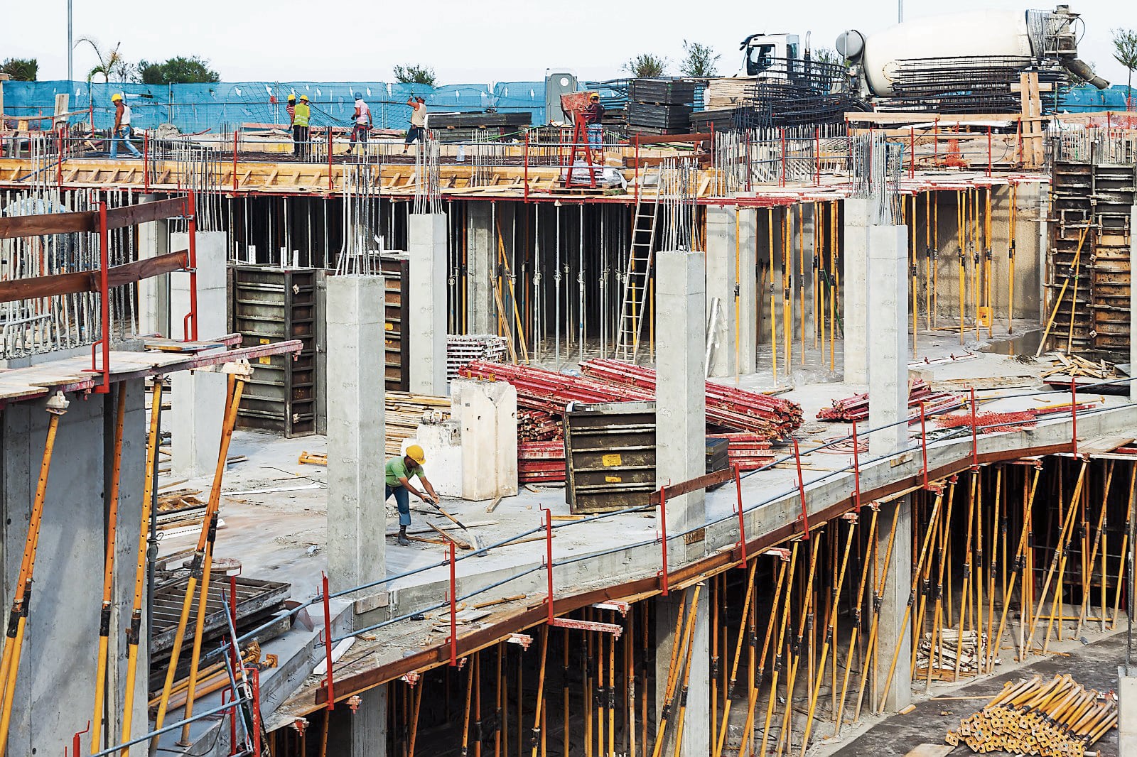 Los despachos de cemento alcanzaron un volumen de 66.5 mil toneladas métricas. En Trujillo, se realizará el I Encuentro de Desarrolladores Inmobiliarios.