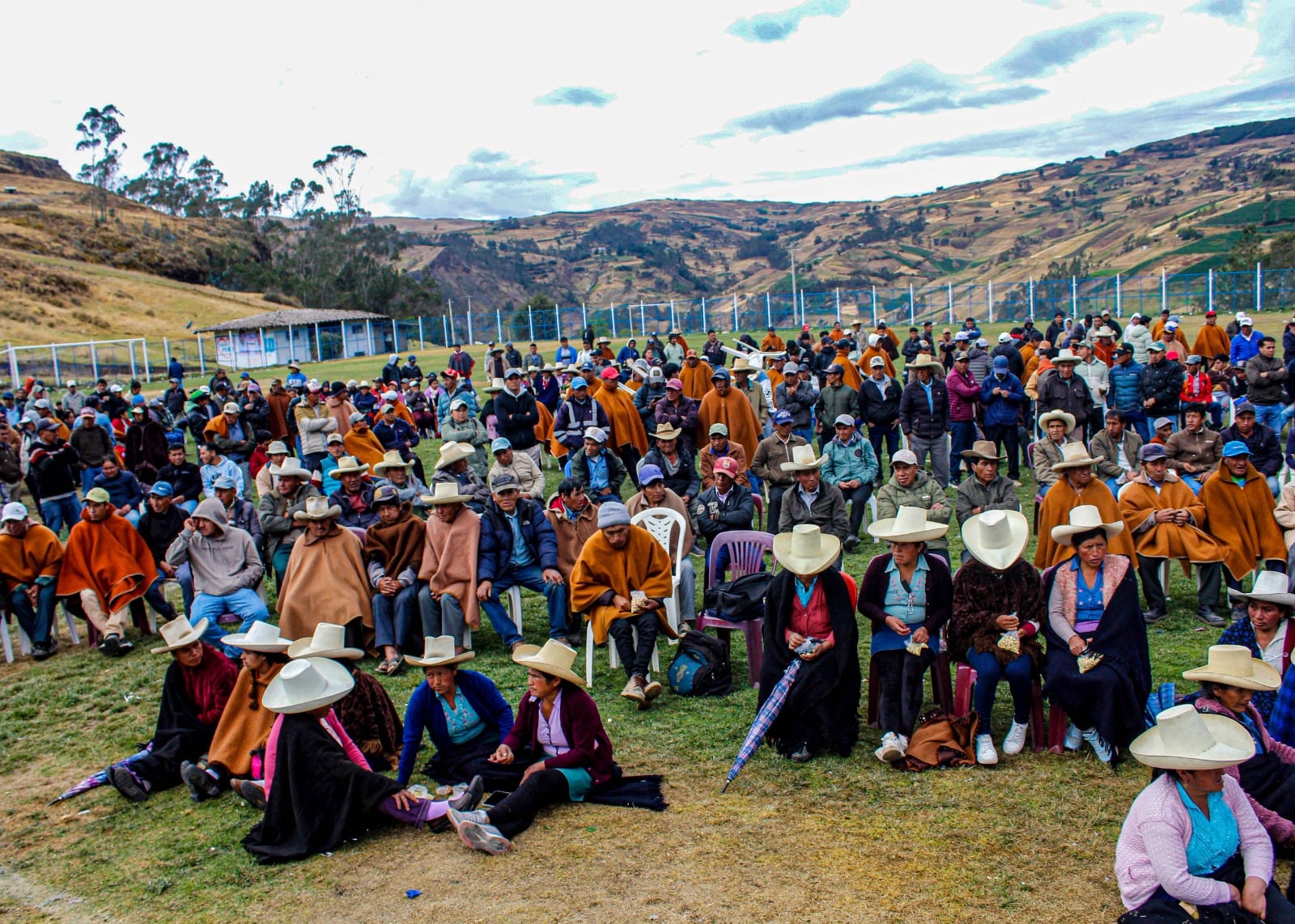 Rondas campesinas y autoridades de Barro Negro alertan posible contaminación ambiental.