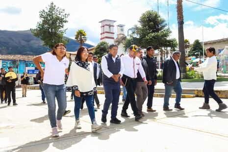 La Libertad: Entregan Ley de Creación de la Universidad Nacional de Pataz tras aprobación en el Congreso