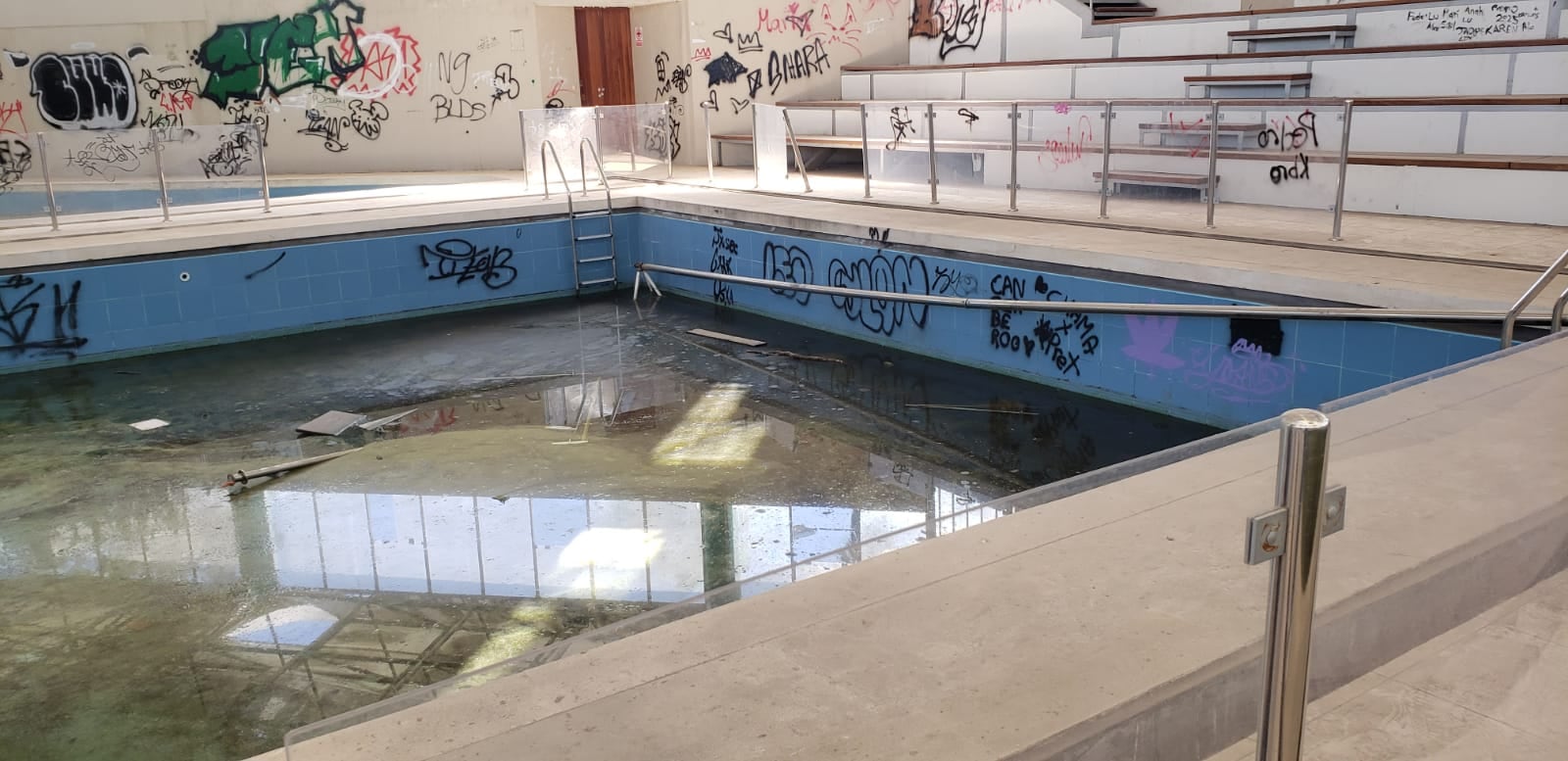 Piscina municipal de S/ 2.5 millones cerrada hace 8 años en Paucarpata