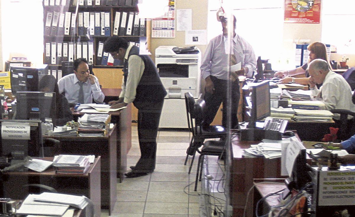 En el país hay más de 2,000 entidades públicas facultadas para invertir que dispersan los recursos del Estado y dificultan eficiencia del gasto (Foto: GEC)