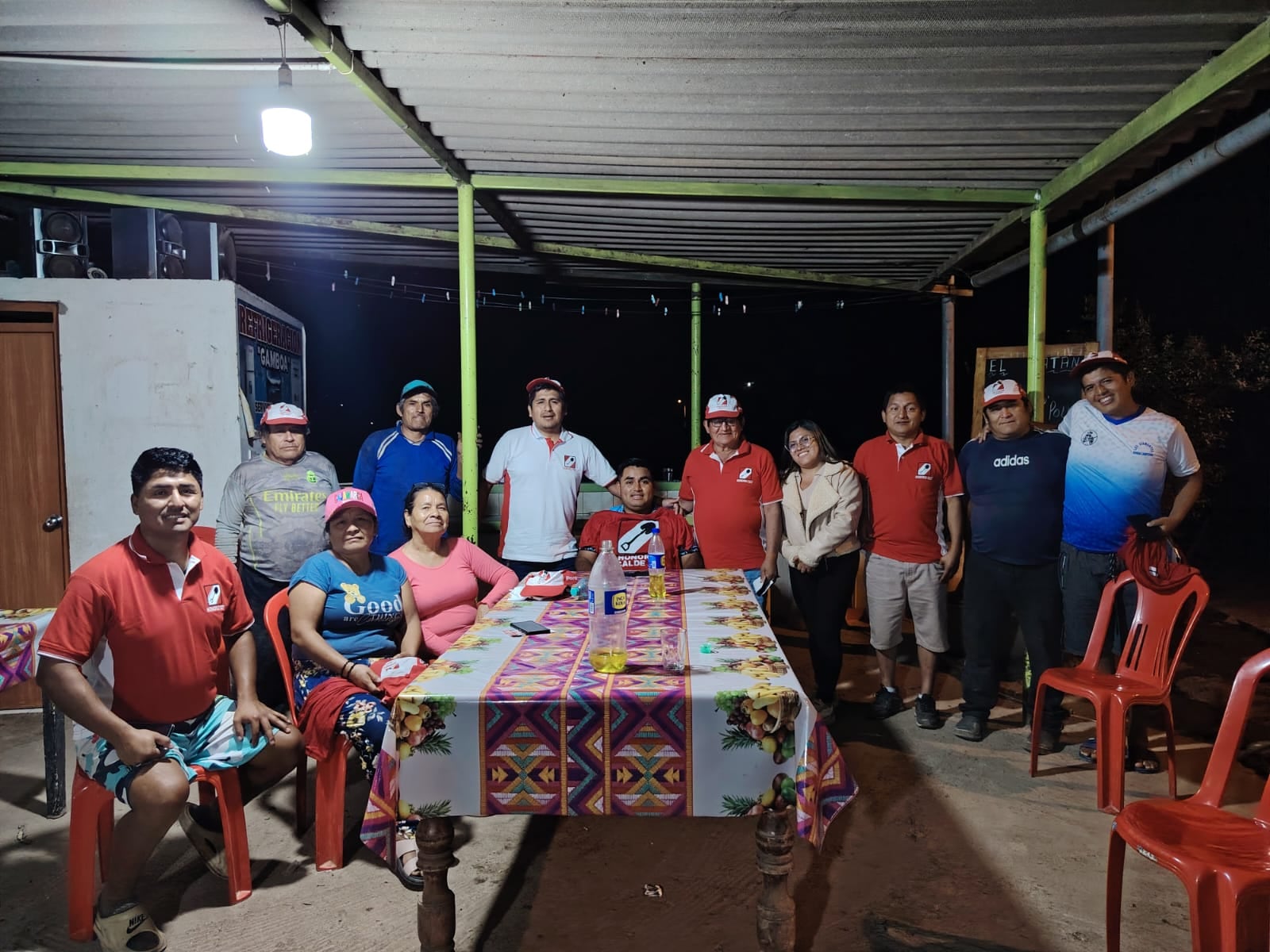 Postulante presentó propuestas en el distrito de Poroto.