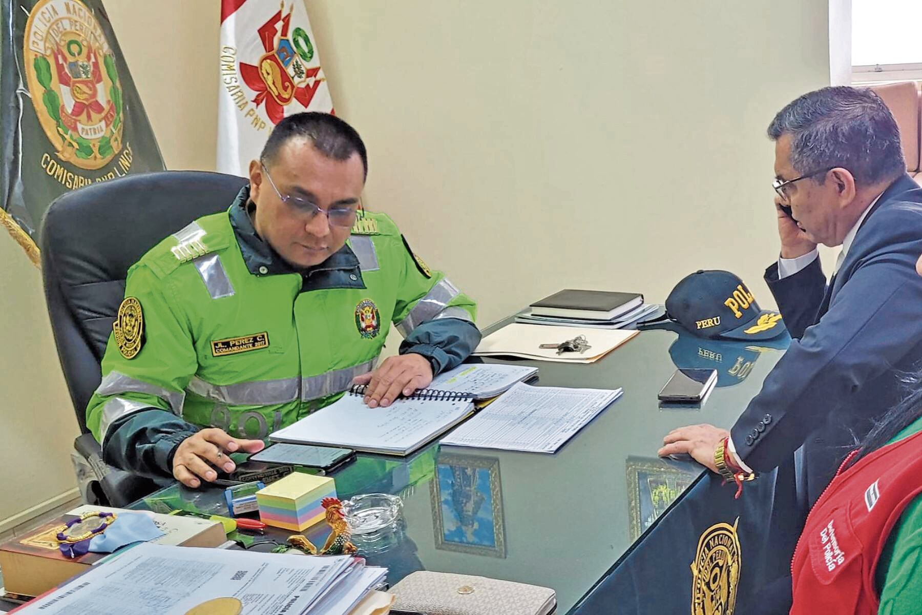 Se trata de la también fiscal Cinthya Cóndor Arce, quien acudió a comisaría de Lince junto a Leonardo Rosales Zavala por un caso de violencia