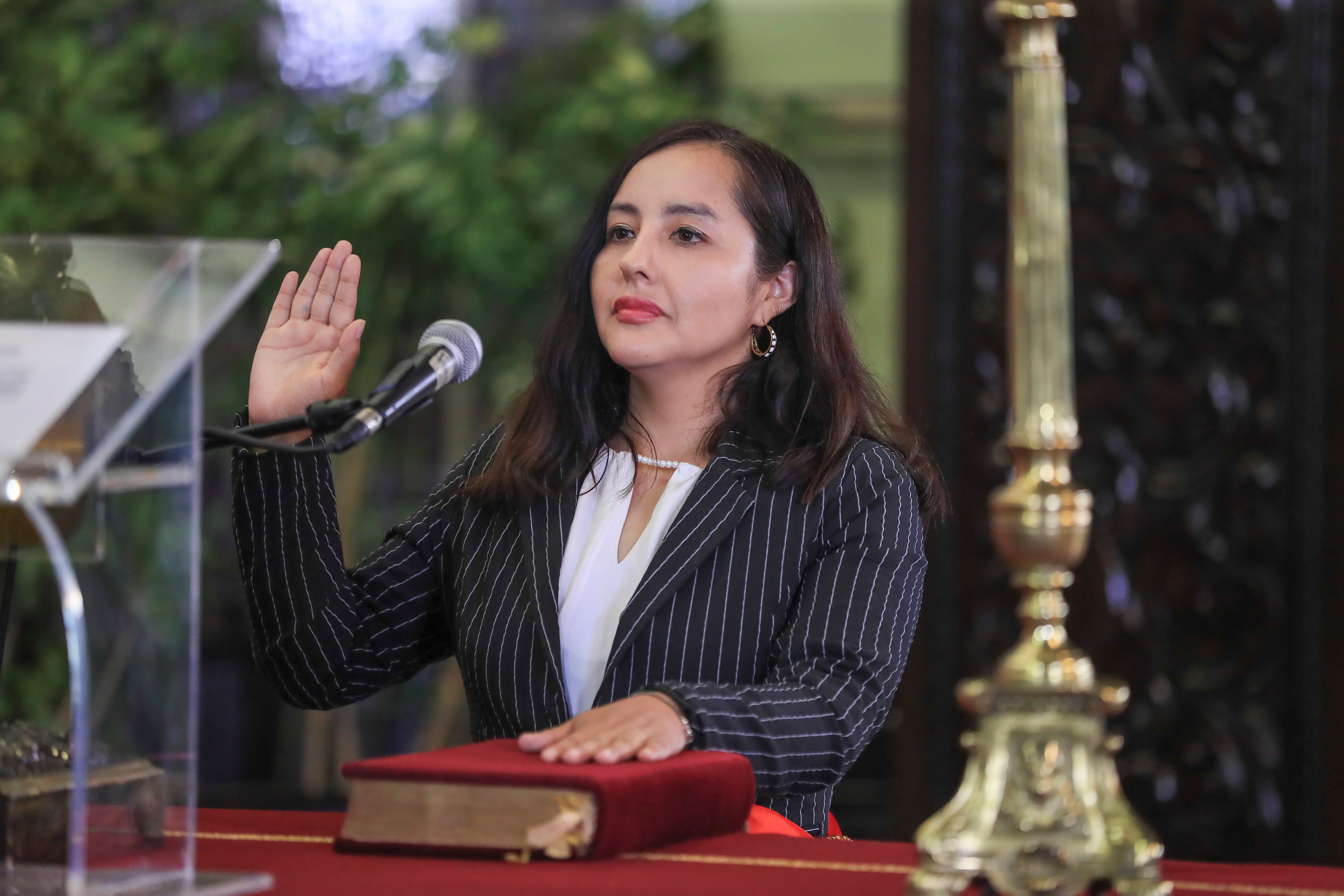 La funcionaria asume el sector tras la salida de Hary Izarra, en medio de cambios en el gabinete. FOTO: PRESIDENCIA