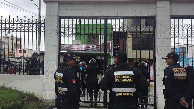 Transportistas protestan contra municipalidad provincial de Arequipa