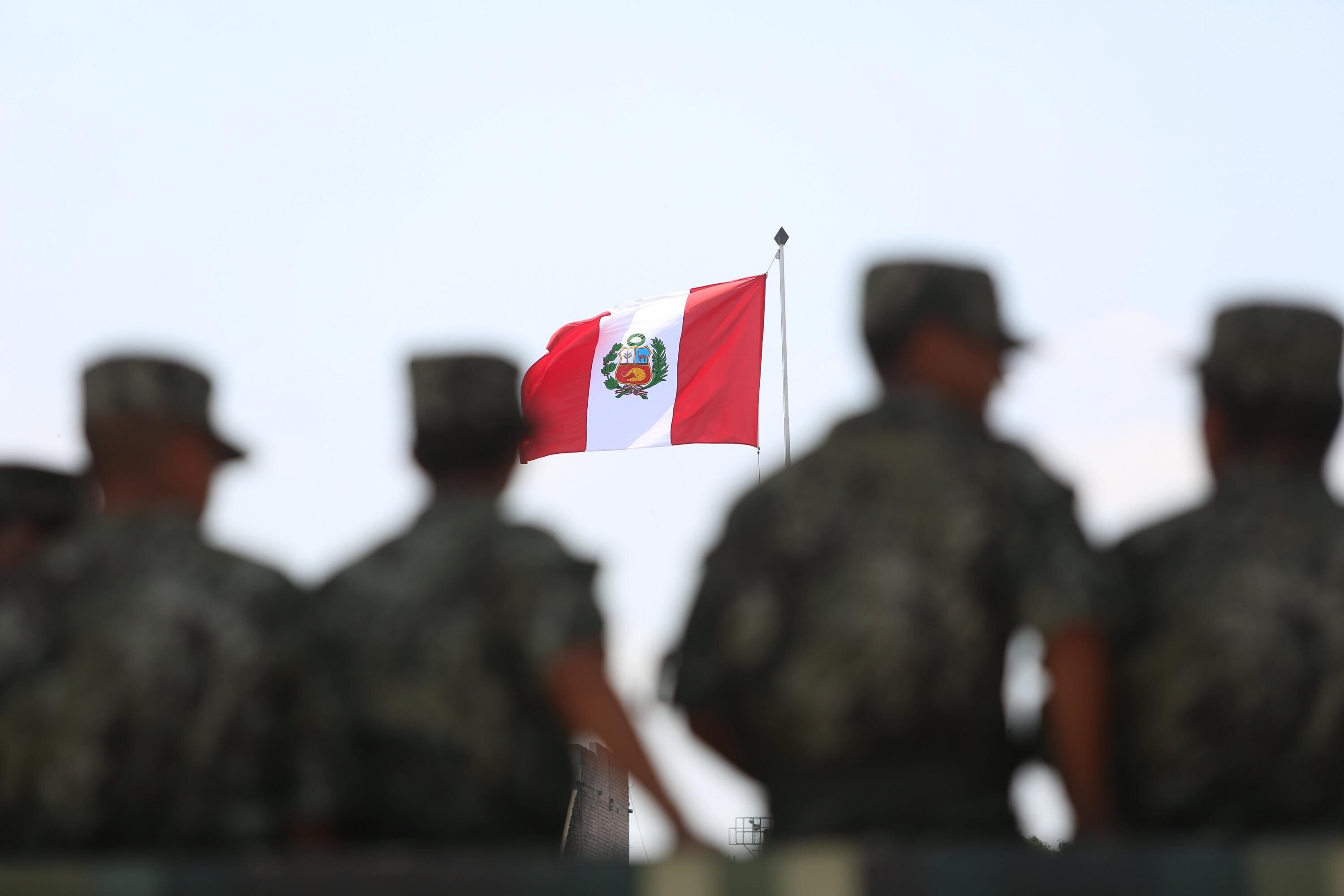 La nueva legislación establece que los procesos por delitos de función serán competencia de la jurisdicción militar policial en determinados casos, además de incrementar las penas para miembros de las Fuerzas Armadas y la Policía que colaboren con organizaciones criminales. (Foto: Archivo GEC)