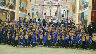 Niños de Pisco llegan al templo Belén para visitar al Señor de La Agonía