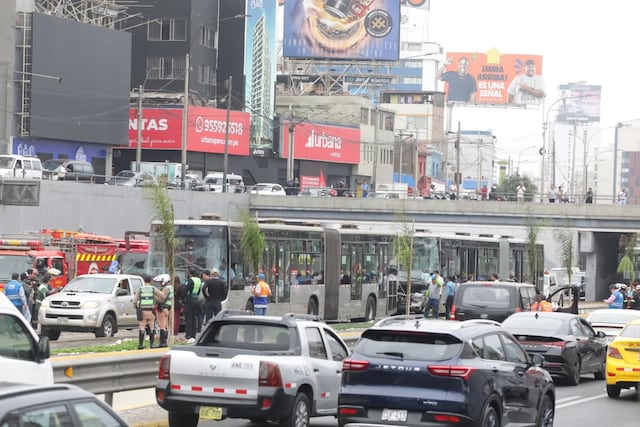 Triple choque en el Metropolitano deja al menos 40 heridos en Miraflores (Fotos: Violeta Ayasta/GEC)
