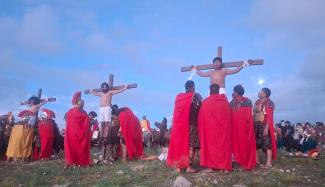 Puno: Miles participan en diversas actividades de Viernes Santo en la región