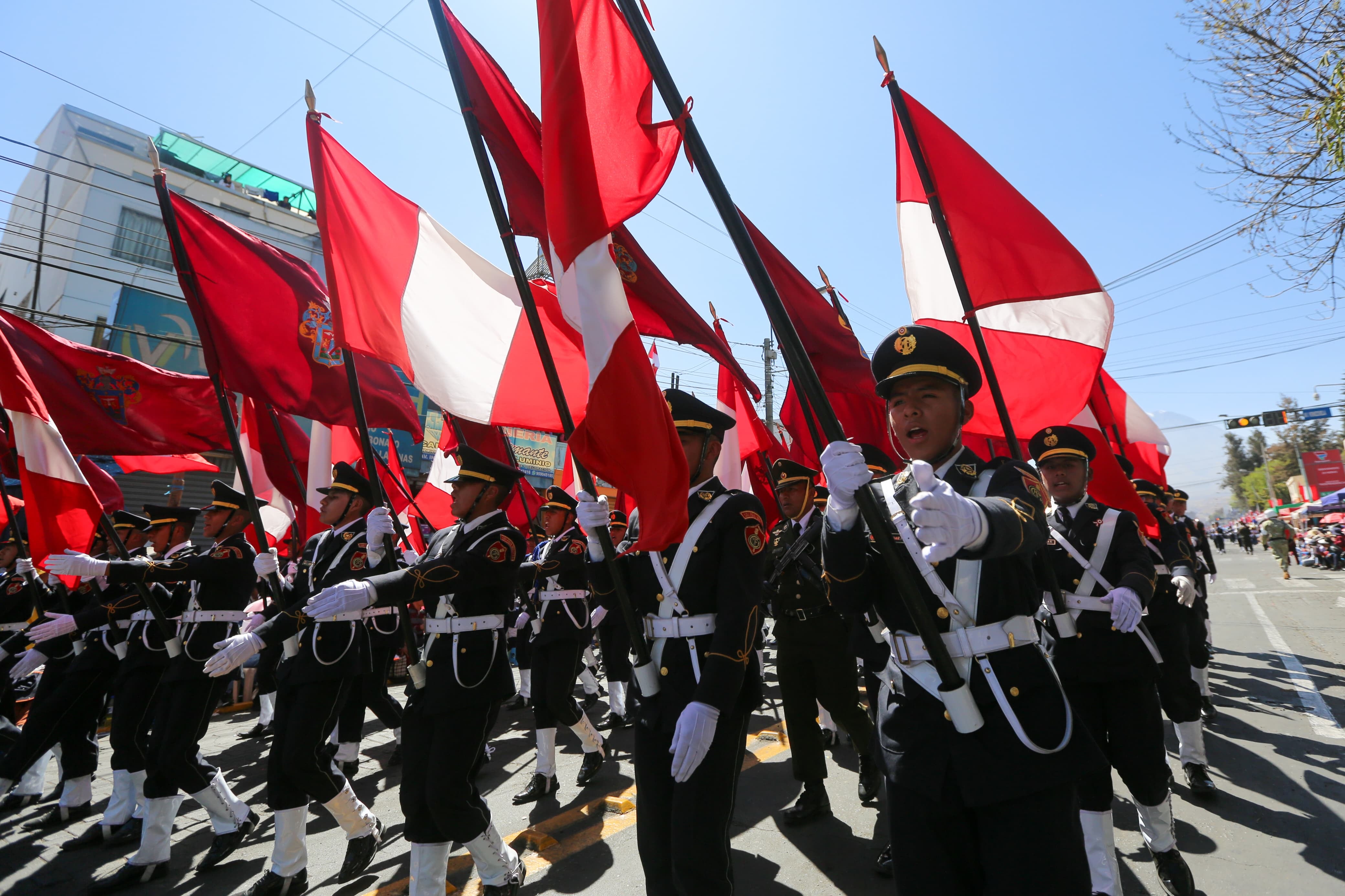 Desfile cívico y Parada Militar en Arequipa. Foto: Leonardo Cuito.